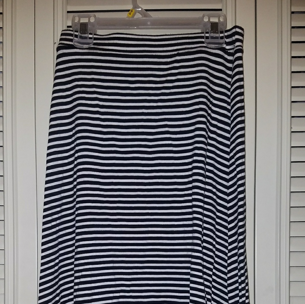 skirt - Picture 1 of 3
